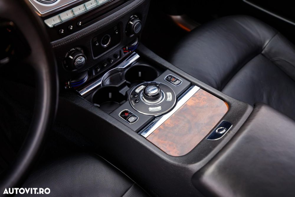 Rolls-Royce Ghost - 30