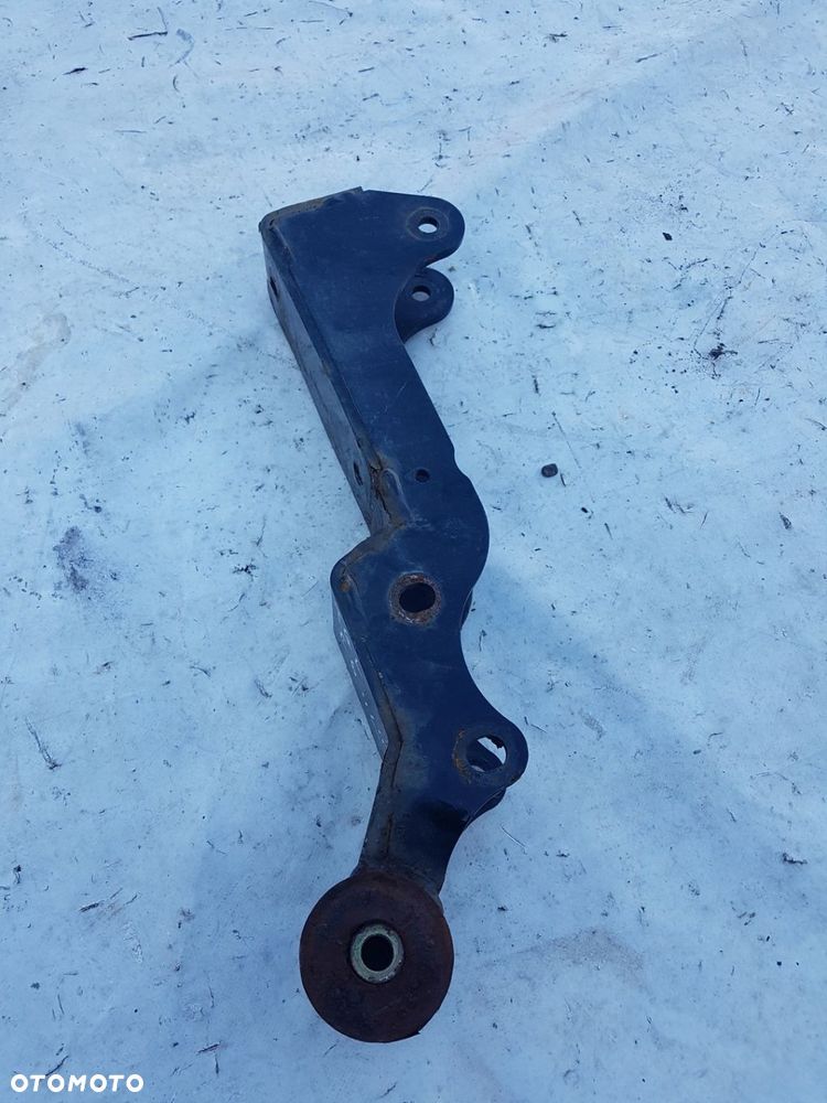 ŁAPA PODSTAWA WIEŻYCZKA MOCOWANIE ZAMKA KABINY MAN TGL EURO 6 - 1