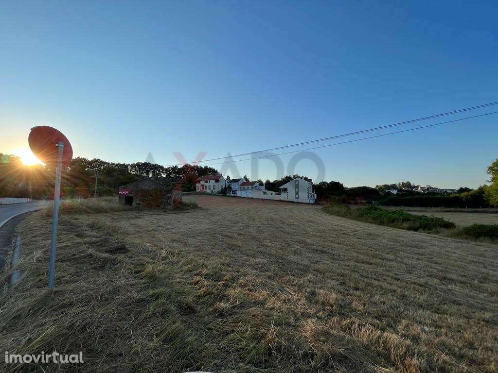Terreno Rústico com casa por recuperar na Serra da Estrela. - Grande imagem: 4/13