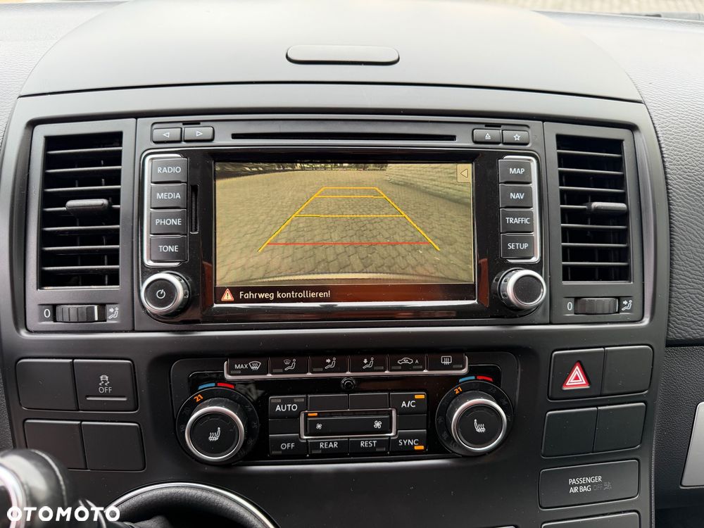 Volkswagen Multivan L1 Business - 32