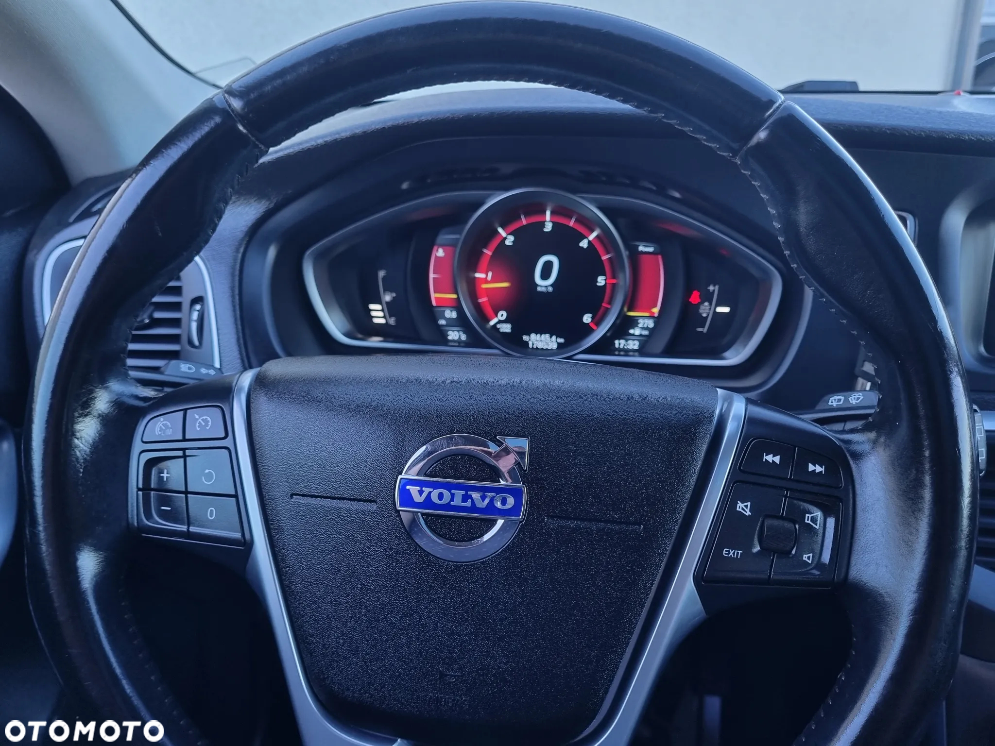 Volvo V40 Cross Country D4 Summum - 26