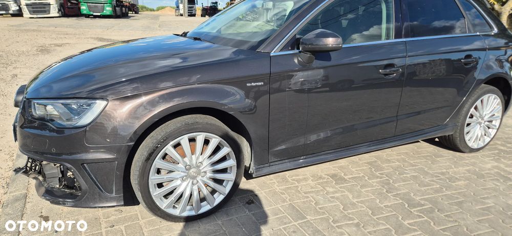 Audi A3 Sportback 1.4 TFSI E-tron Attraction e-S tronic - 8