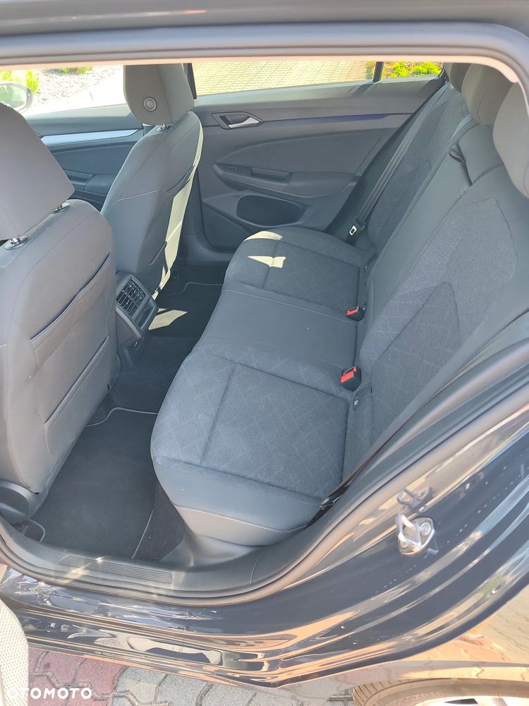 Volkswagen Golf - 10