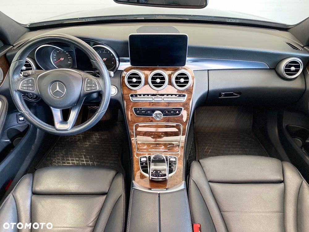 Mercedes-Benz Klasa C 400 4Matic 7G-TRONIC AMG Line - 34