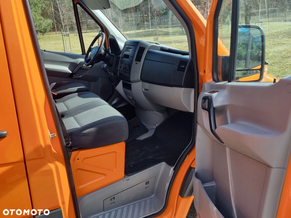 Volkswagen Crafter - 14