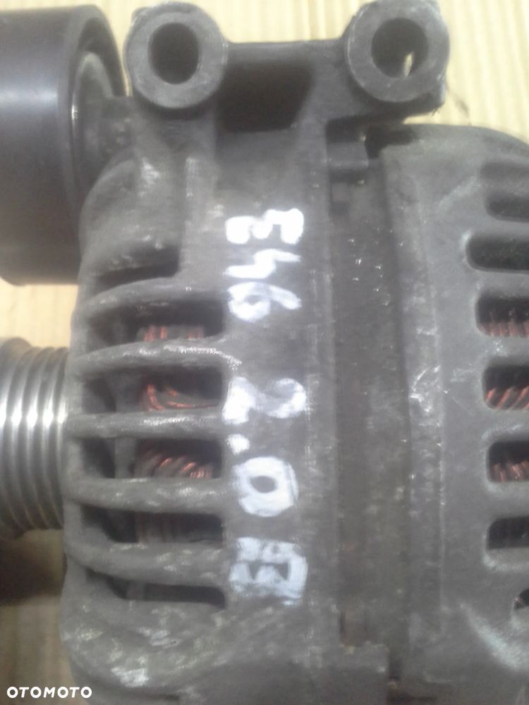 Alternator BMW E46 2.0 benzyna - 3