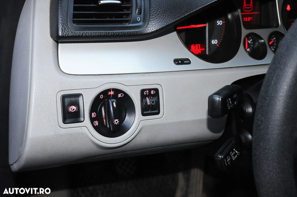 Volkswagen Passat - 9