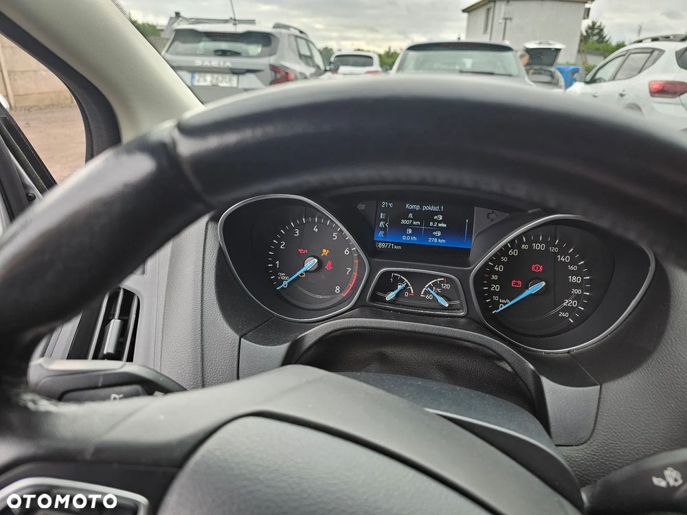 Ford Focus 1.6 SYNC Edition - 3