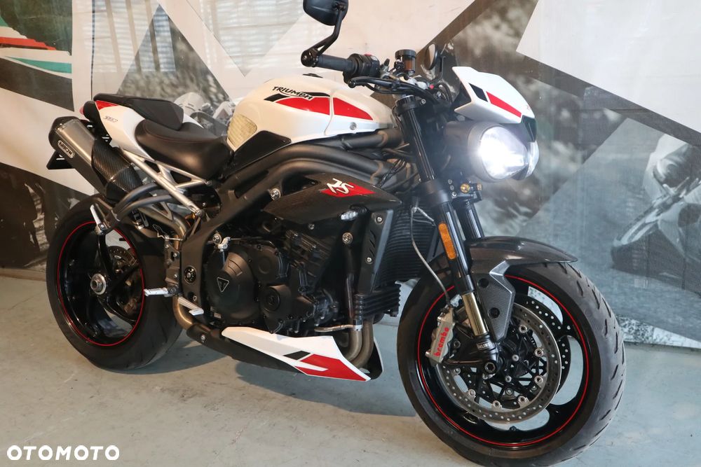 Triumph Speed Triple - 16