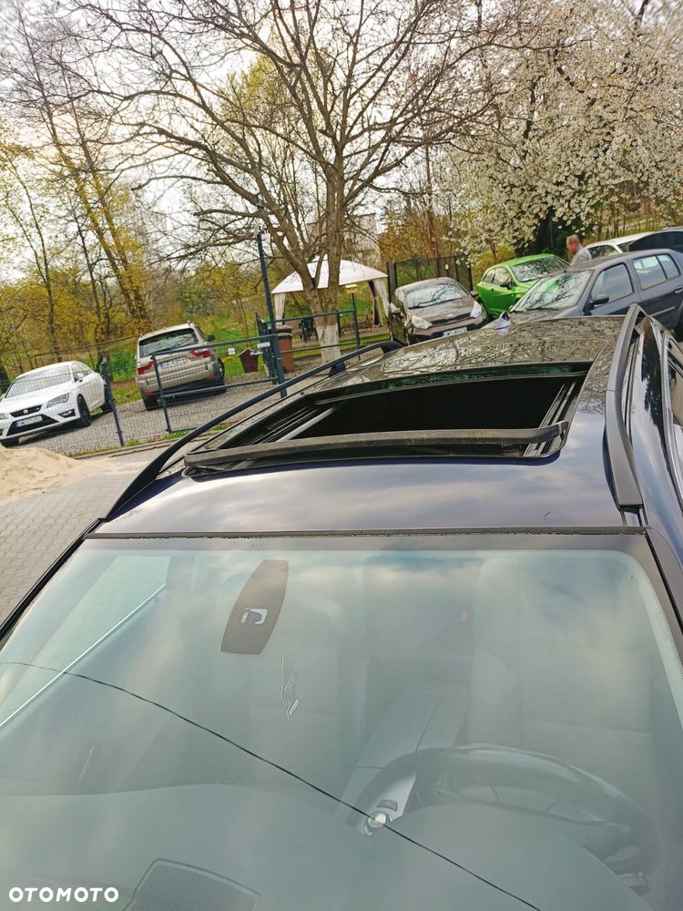 BMW Seria 5 523i - 7