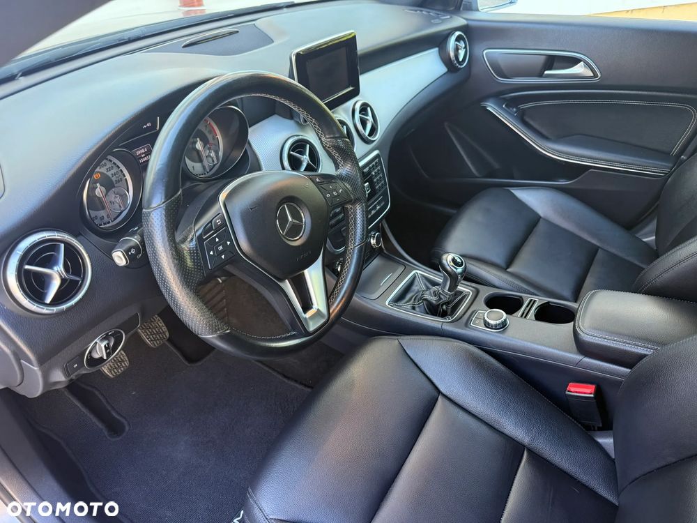 Mercedes-Benz CLA 180 BlueEffICIENCY Edition - 26