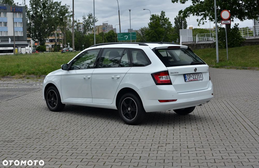 Skoda Fabia 1.0 TSI Ambition - 6