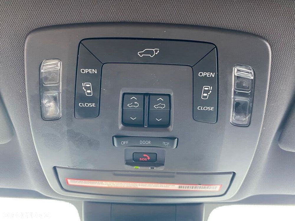 Toyota Sienna - 14
