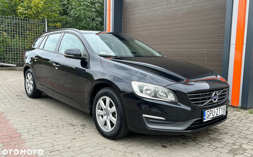 Volvo V60 D2 Kinetic - 1