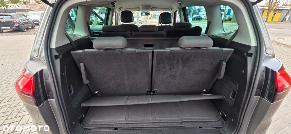 Opel Zafira 2016