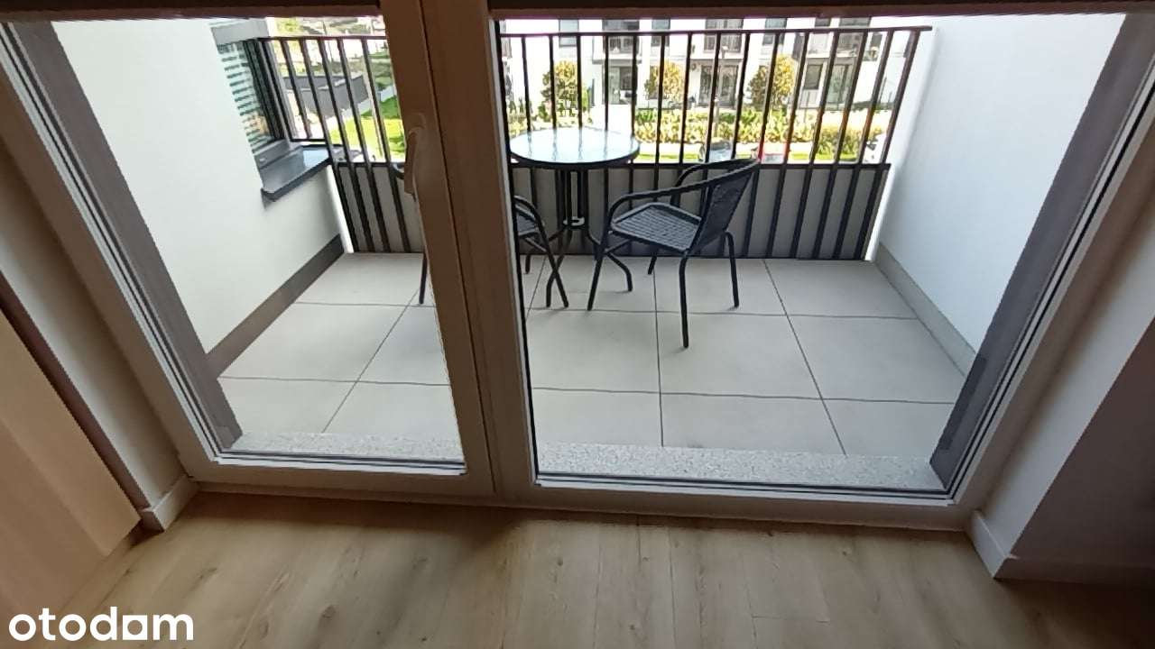 40 m2, 2 pokoje, miejsce parkingowe, E. Habicha 12
