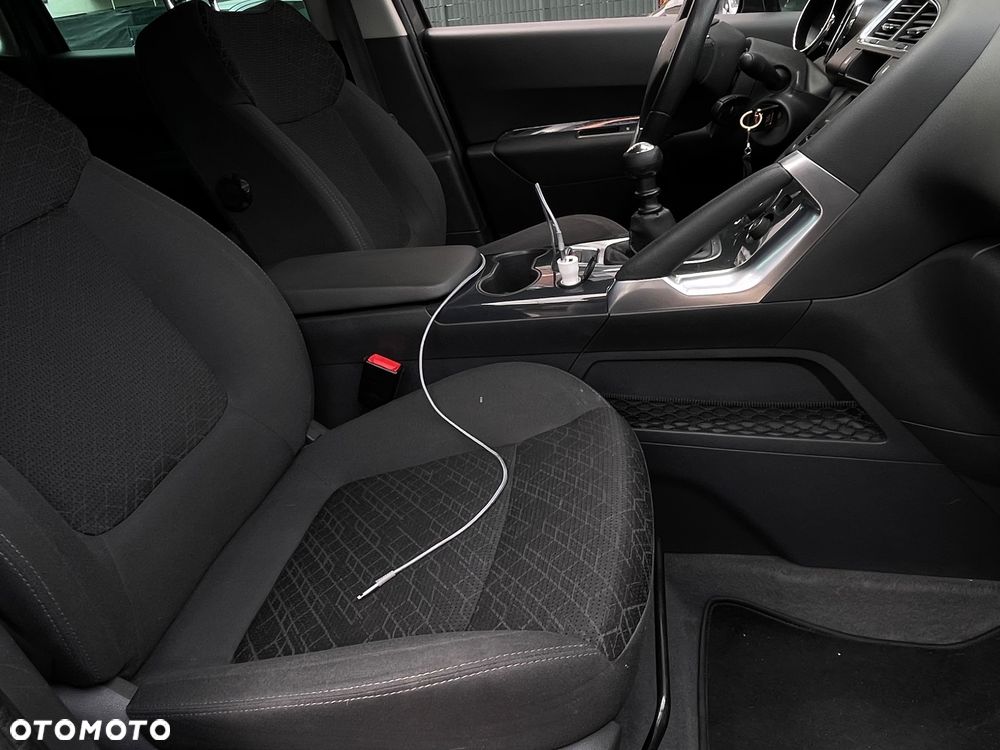Peugeot 3008 1.6 HDi Access - 27