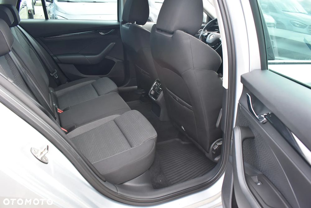 Skoda Octavia 2.0 TDI Ambition - 15