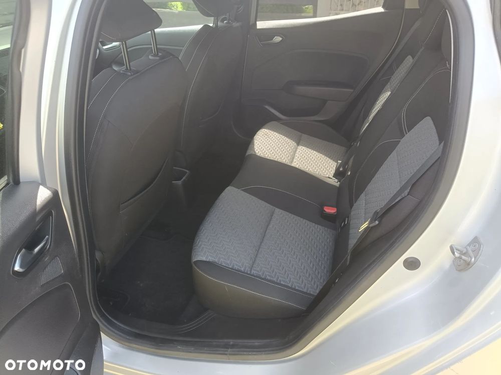 Renault Clio - 14