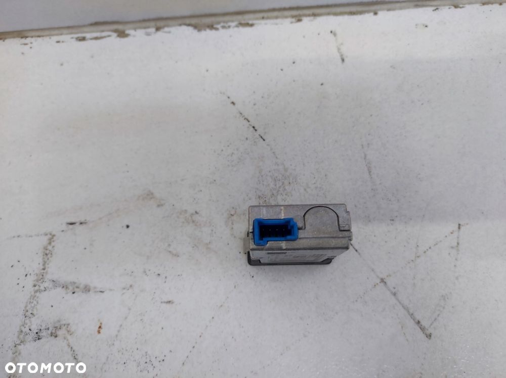port gniazdo usb c bmw xm g09 - 4