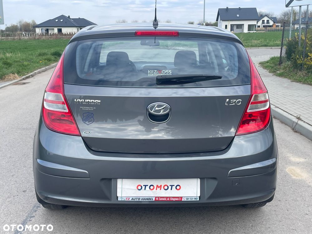 Hyundai i30 1.4 Classic + - 25