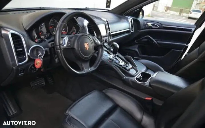Porsche Cayenne 3.0TD TipTronic - 9