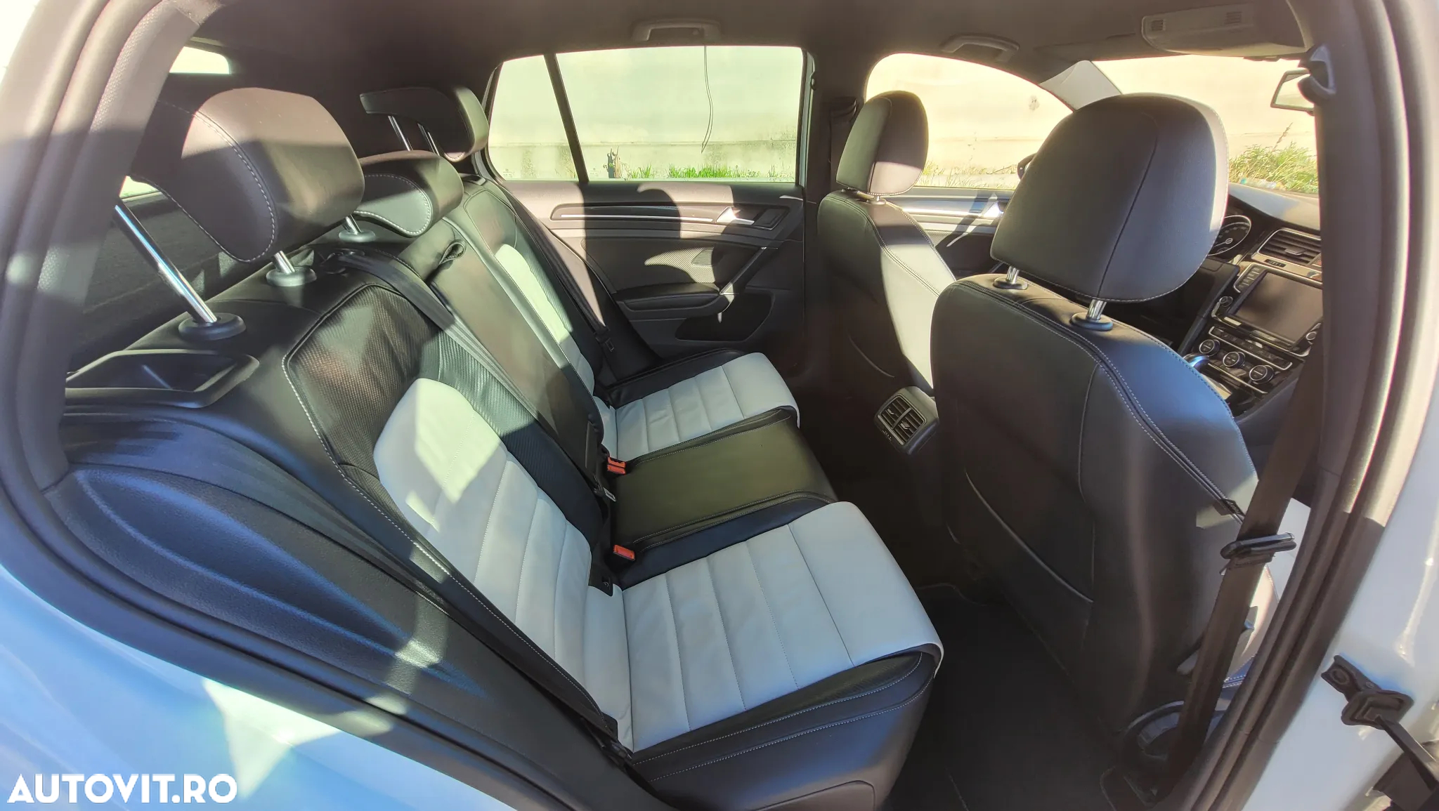Volkswagen Golf R 2.0 TSI OPF 4Motion DSG - 15