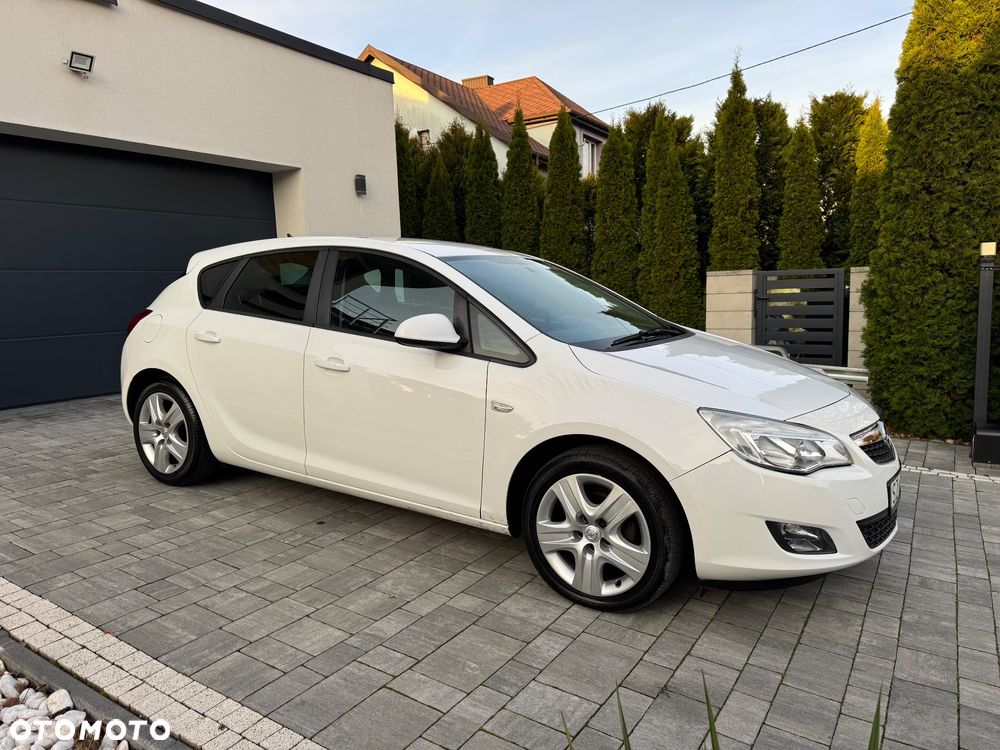 Opel Astra - 12