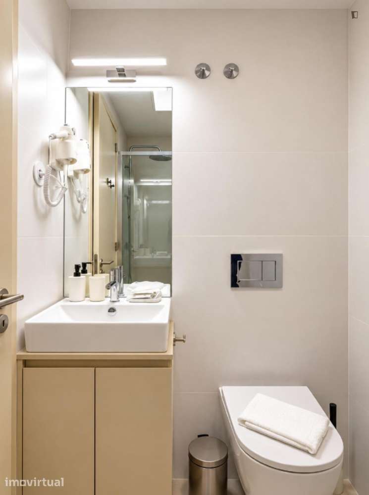 Apartamento com 1 quartos - localizado em Cedofeita Porto - Grande imagem: 2/14