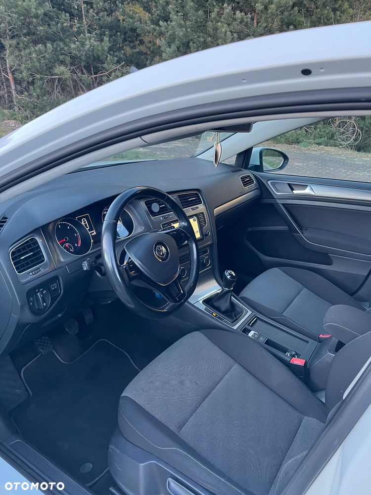 Volkswagen Golf 1.6 TDI BlueMotion Comfortline - 29