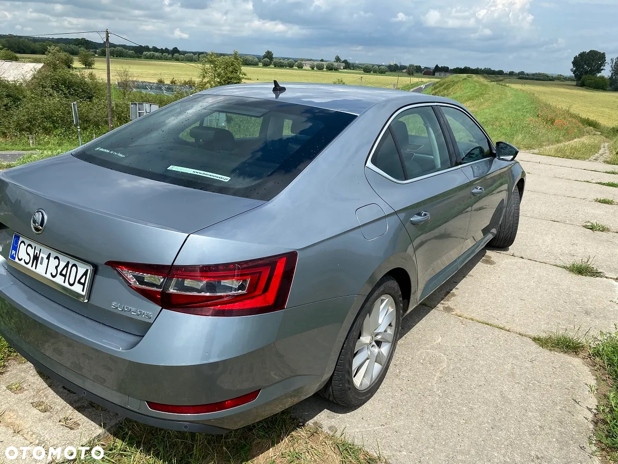 Skoda Superb 2.0 TDI Ambition DSG7 - 4