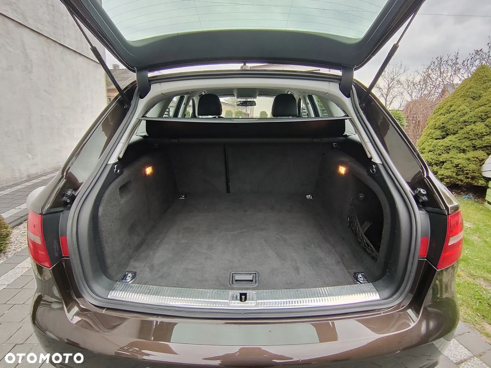 Audi A4 Avant 2.0 TDI DPF multitronic Ambiente - 16