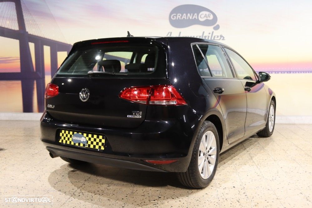 VW Golf 1.6 TDi BlueMotion Confortline - 4