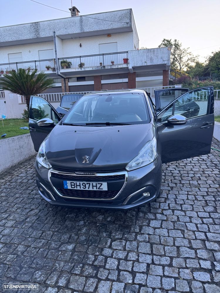 Peugeot 208 PureTech 110 Stop & Start Allure - 2
