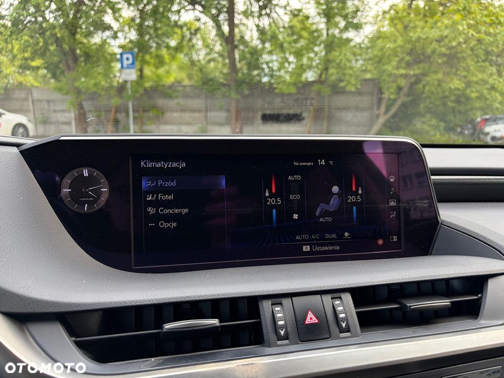 Lexus ES 300h Elegance - 33