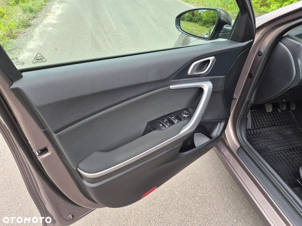 Kia Ceed 1.4 T-GDI M - 13