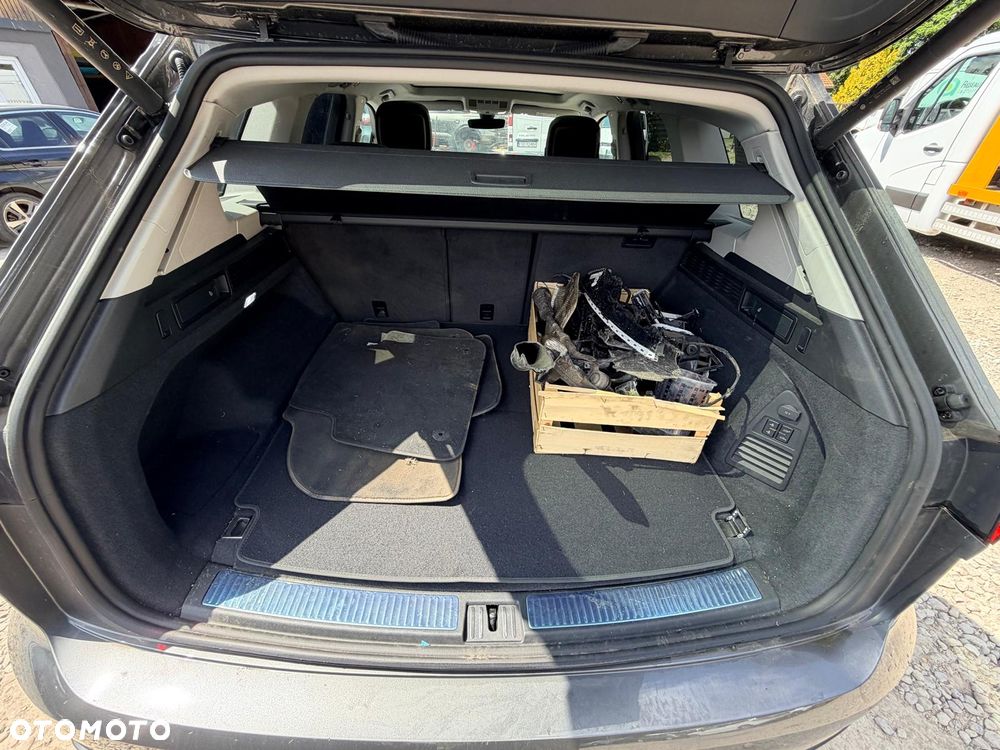 Volkswagen Touareg V6 e-Hybrid OPF 4Motion Elegance FINAL EDITION - 31