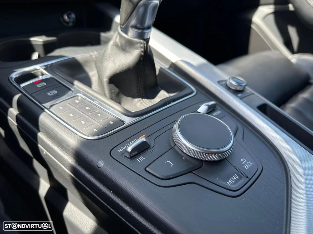 Audi A4 Avant 2.0 TDI S-line - 26