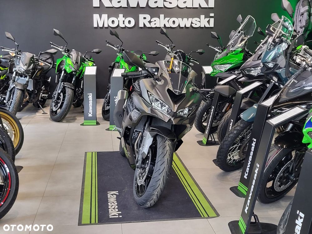 Kawasaki ZX - 8
