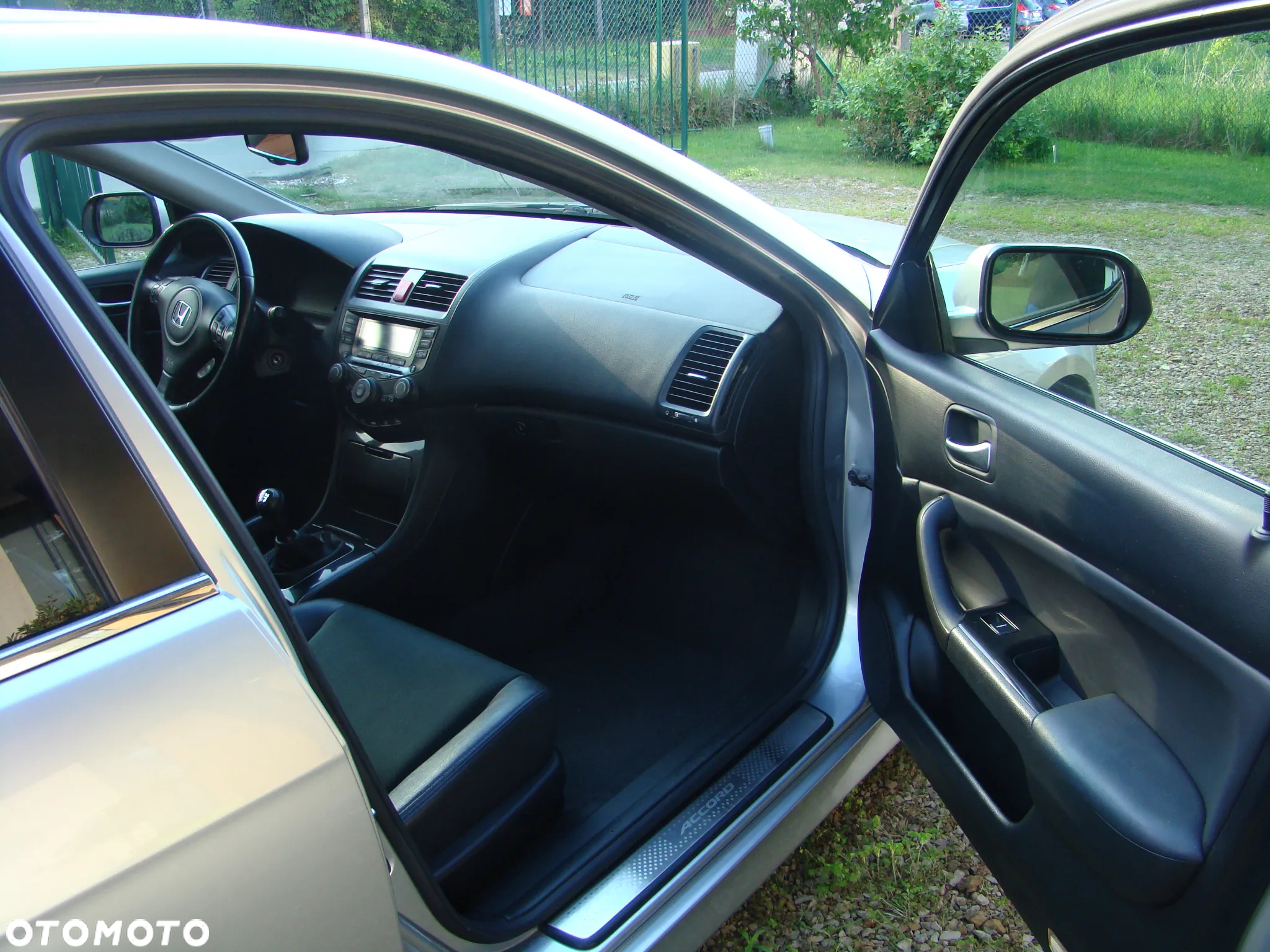 Honda Accord 2.0 Sport - 15