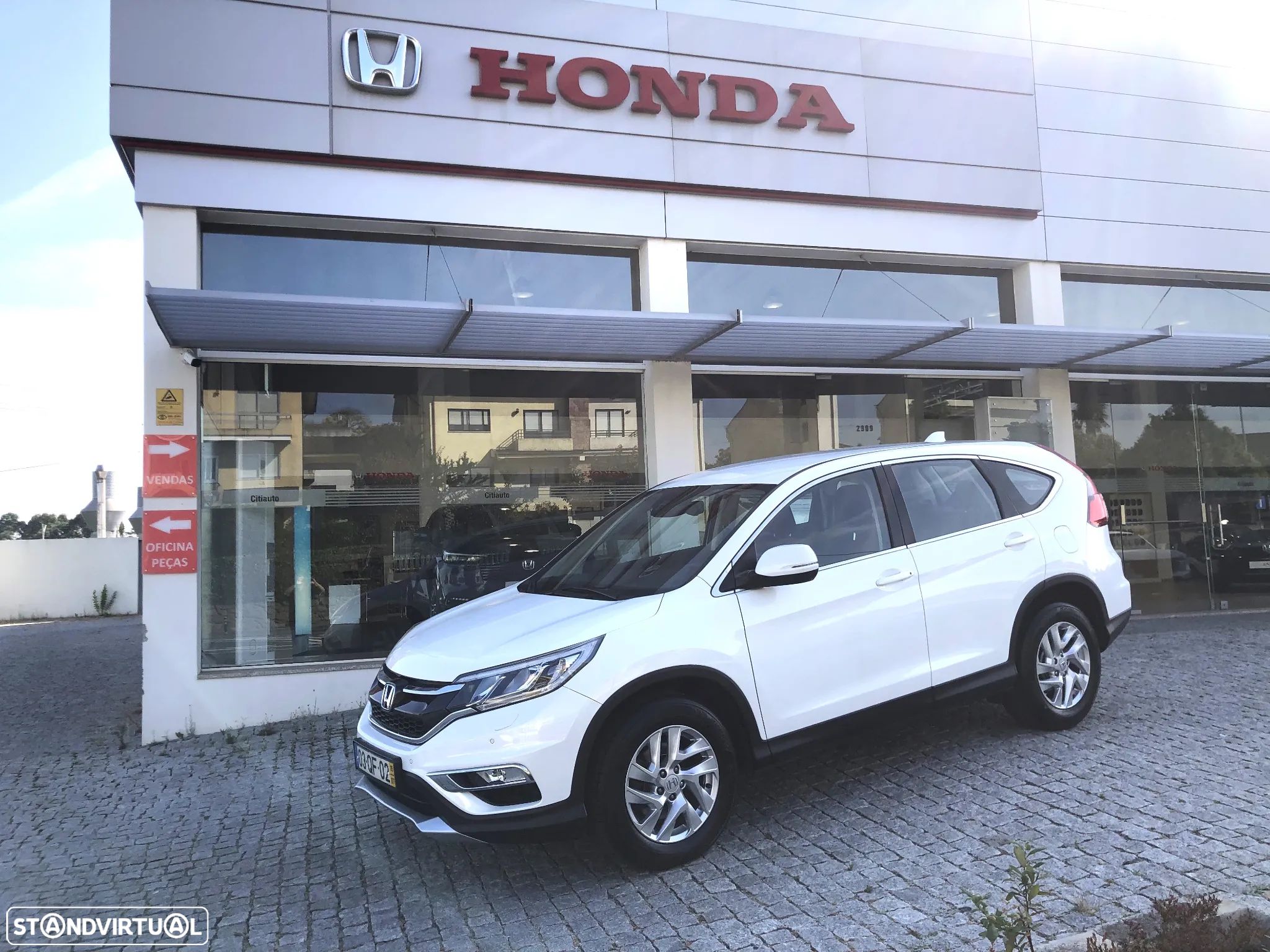 Honda CR-V 1.6 i-DTEC AT Elegance C.Navi - 1