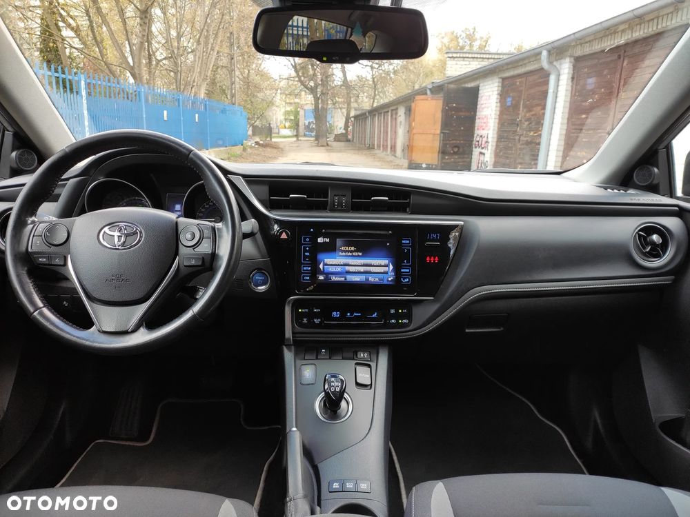 Toyota Auris 1.8 HSD Luna - 10