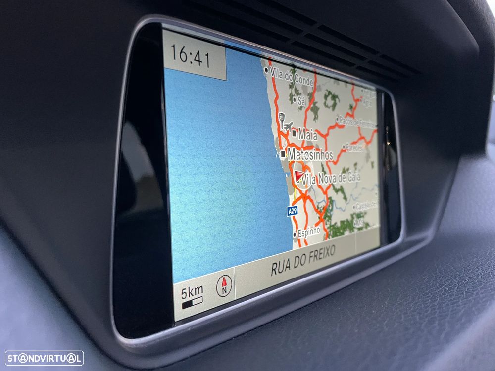 Mercedes-Benz E 300 Bluetec Hybrid Avantgarde - 28