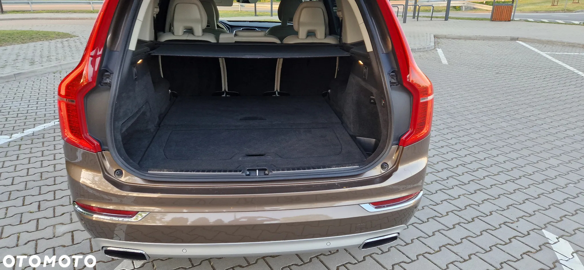 Volvo XC 90 D5 AWD Inscription - 8