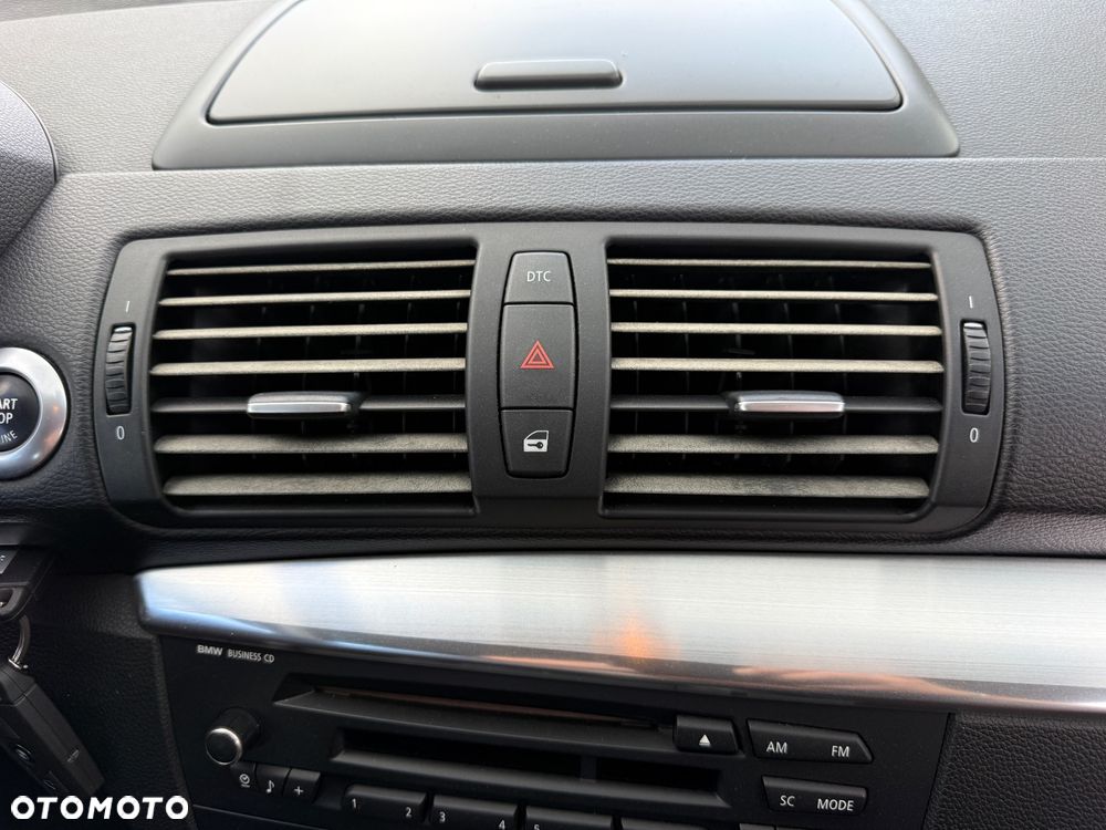 BMW Seria 1 118i - 17
