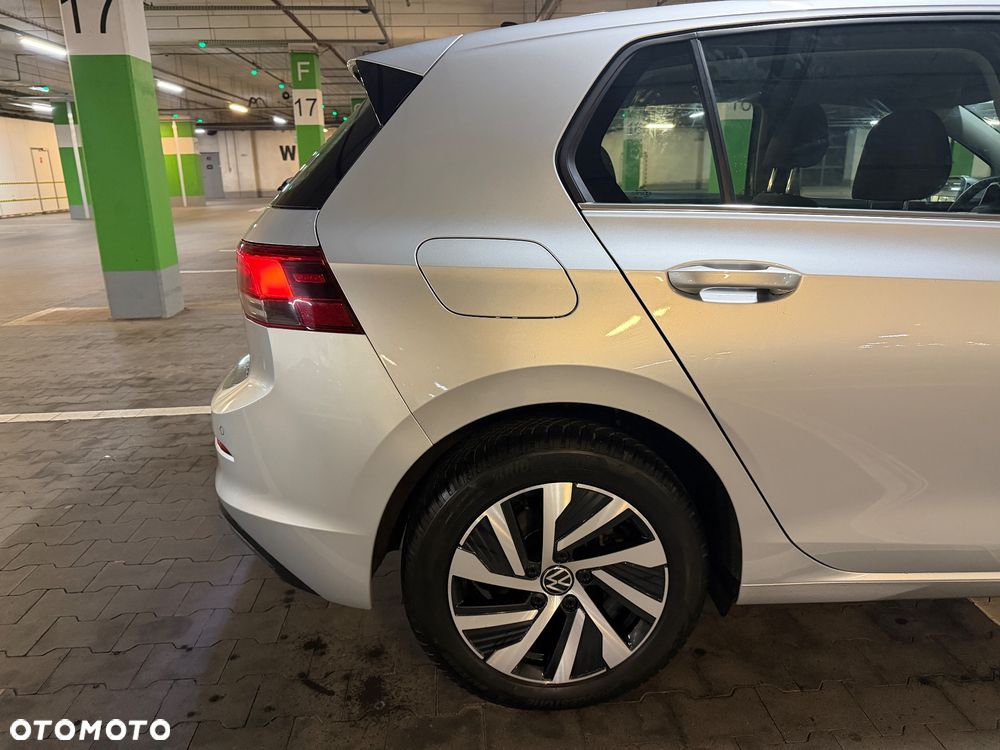 Volkswagen Golf - 11