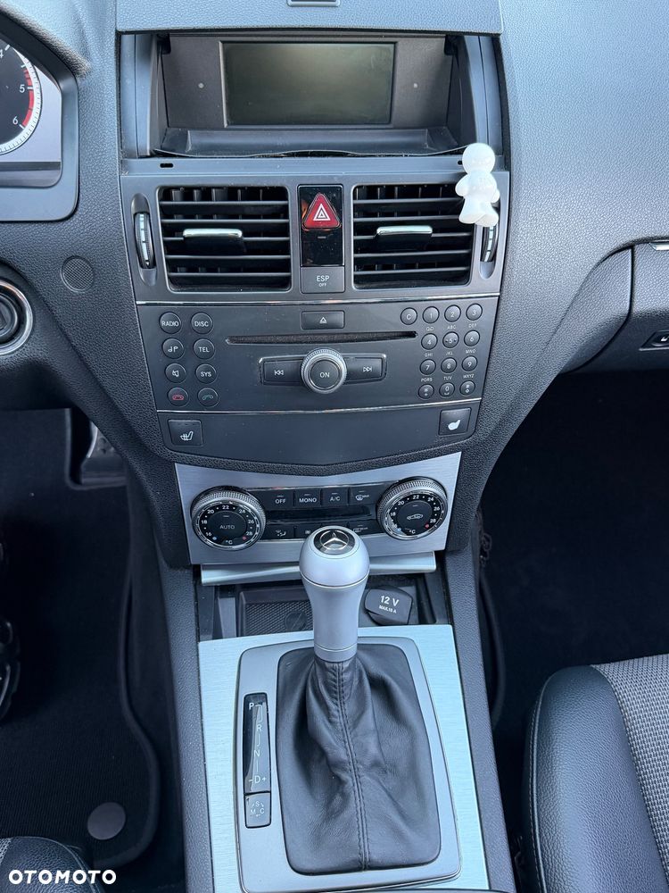 Mercedes-Benz Klasa C 320 CDI DPF 7G-TRONIC Avantgarde - 15
