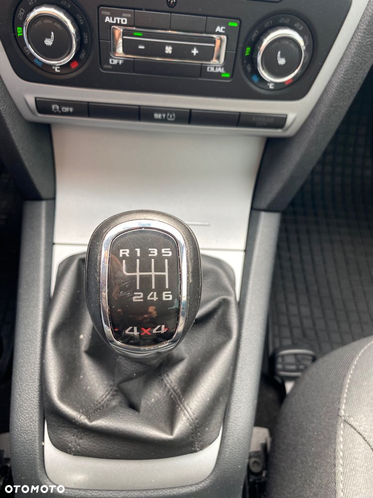 Skoda Octavia 1.6 TDI 4x4 Ambition - 13