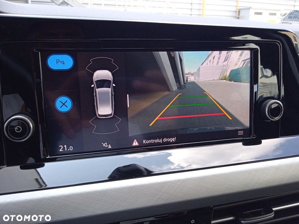 Volkswagen Golf - 28