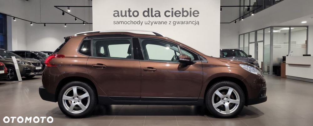 Peugeot 2008 1.6 e-HDi Allure S&S - 26